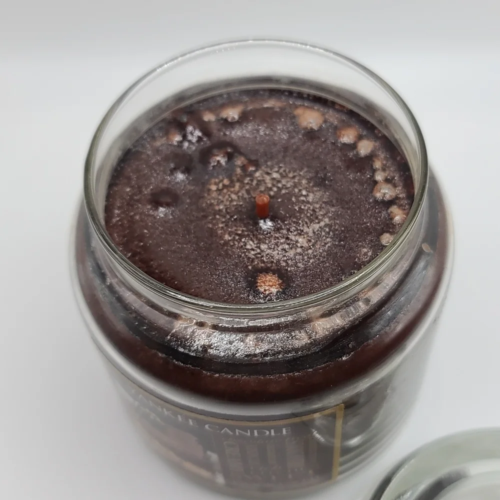 Yankee Candle Chocolate Treat Medium Housewarmer